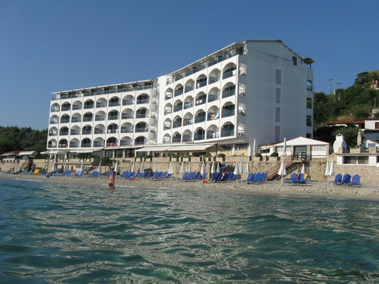 hôtel Ammon Zeus directement sur la plage de sable blond et fin