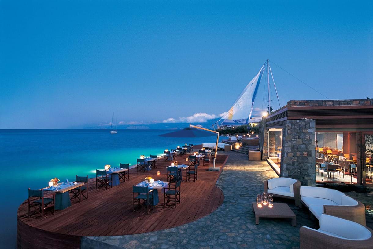 Bar Lounge pour se reposer le soir à l'hôtel Elounda Bay Palace en Crète