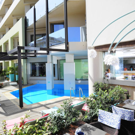 Piscine de l'hôtel Steris Elegant Beach à Rethymnon