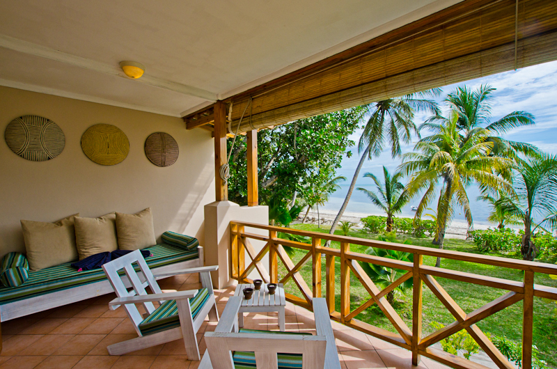 balcon de l'hôtel Ocean Lodge à Praslin