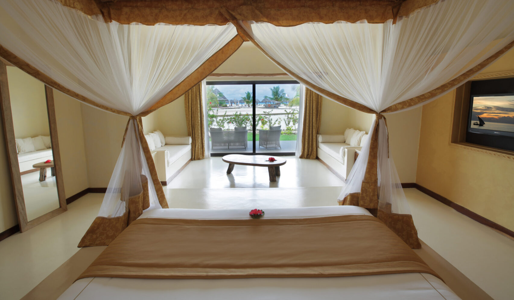 Beach suite Gold Zanzibar