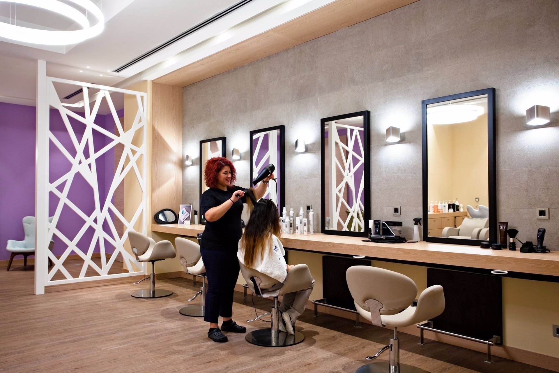Salon de coiffure à l'hôtel MIRAGGIO Thermal & Spa Resort 5étoiles dans la Péninsule de Chalcidique en Grèce du nord