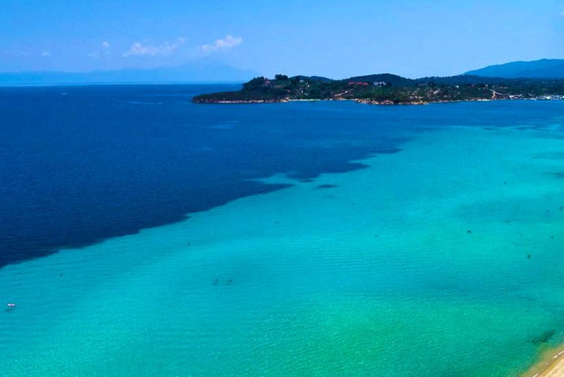 vacances-offres-speciales-ete-2022 Plage de Chalcidique en Grèce