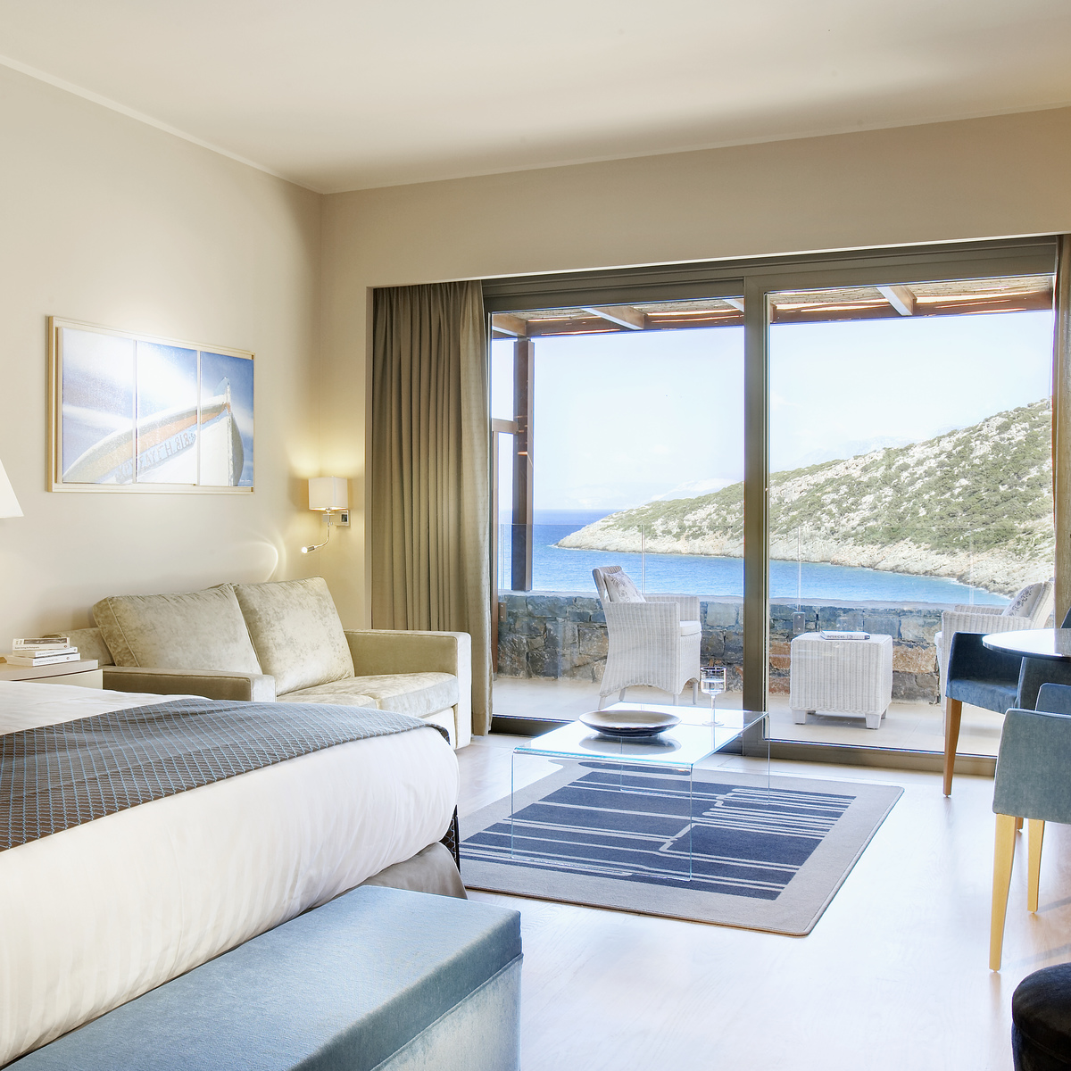 Chambre Deluxe vue mer à l'hôtel Daios Cove Luxury Resort & Villas en Crète