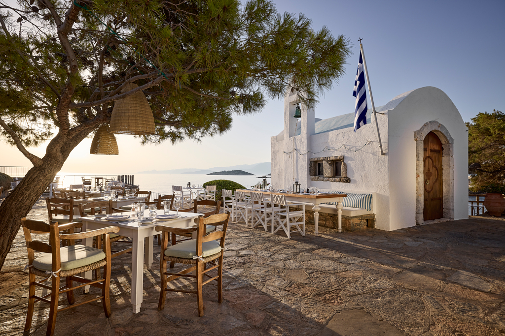 Kafenion à la Carte Restaurant à St.Nicolas Bay Boutique hôtel de Luxe situé à Aghios Nicolaos en Crète