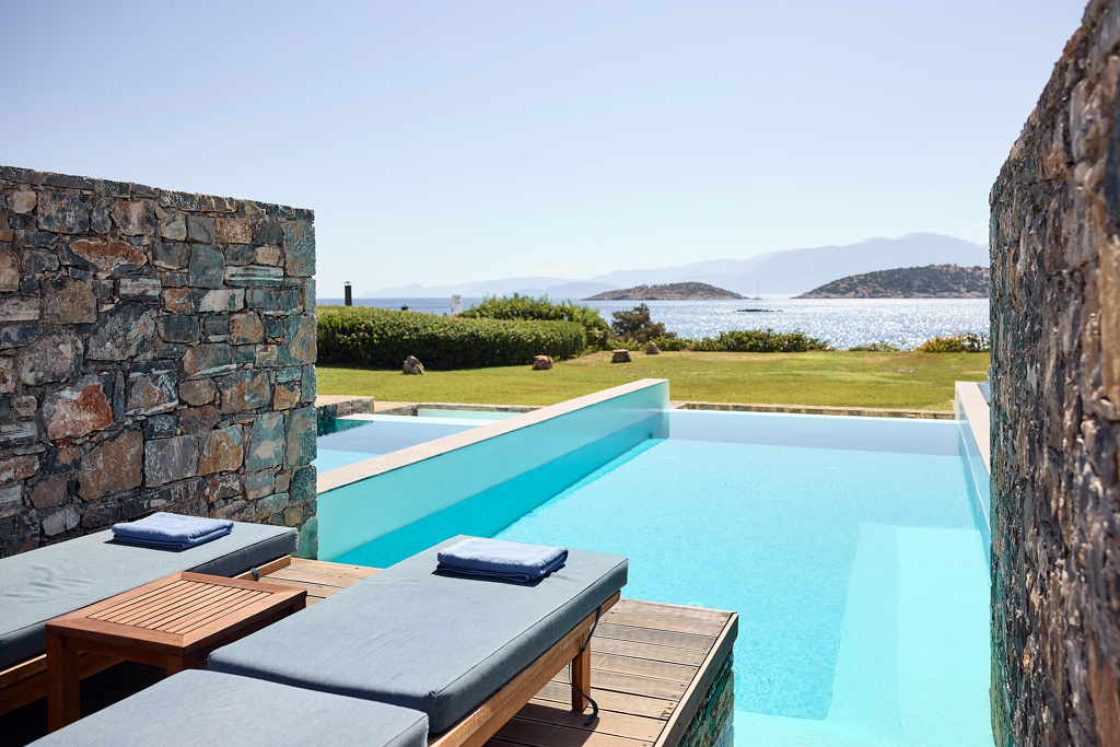 Studio Classic avec vue mer et piscine privée à St.Nicolas Bay Boutique hôtel de Luxe situé à Aghios Nicolaos en Crète