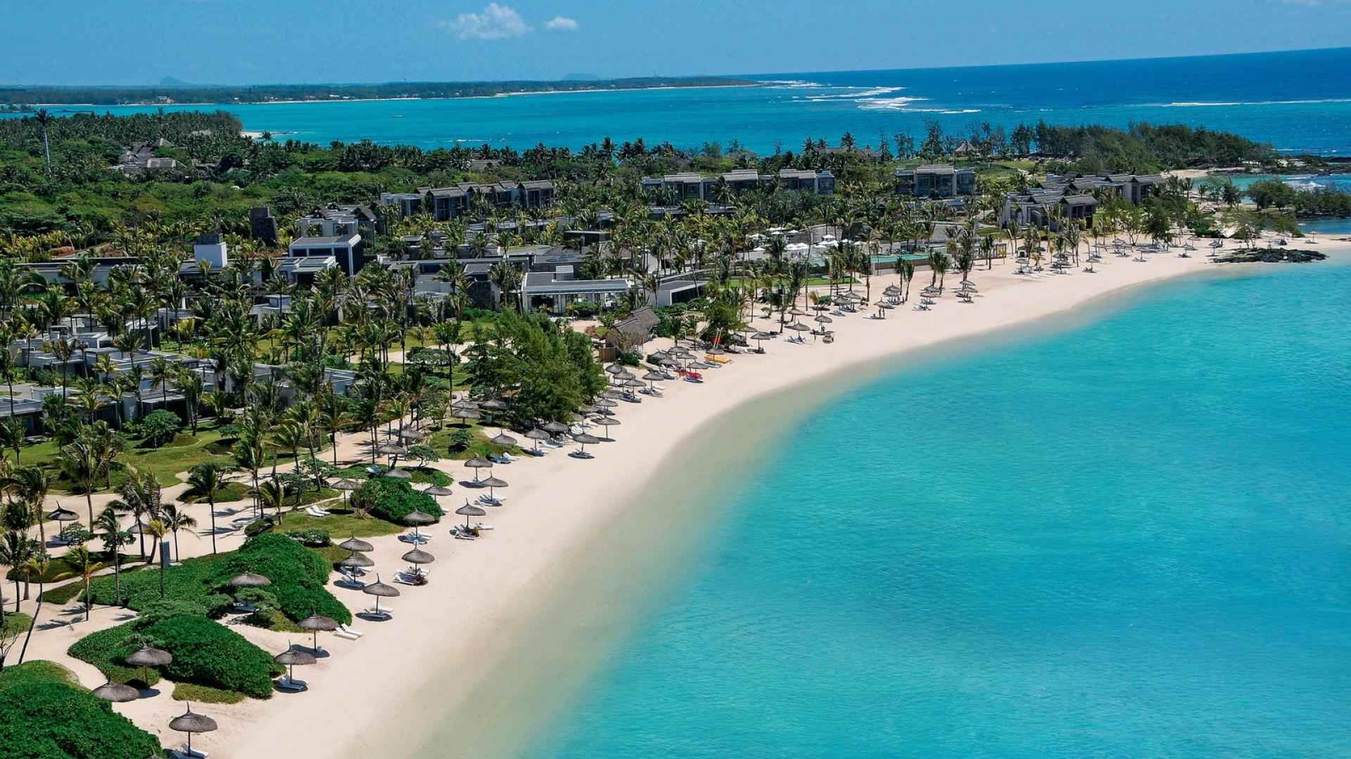 Bord de mer de l'hôtel Long beach Luxury resort situé à l'île Maurice