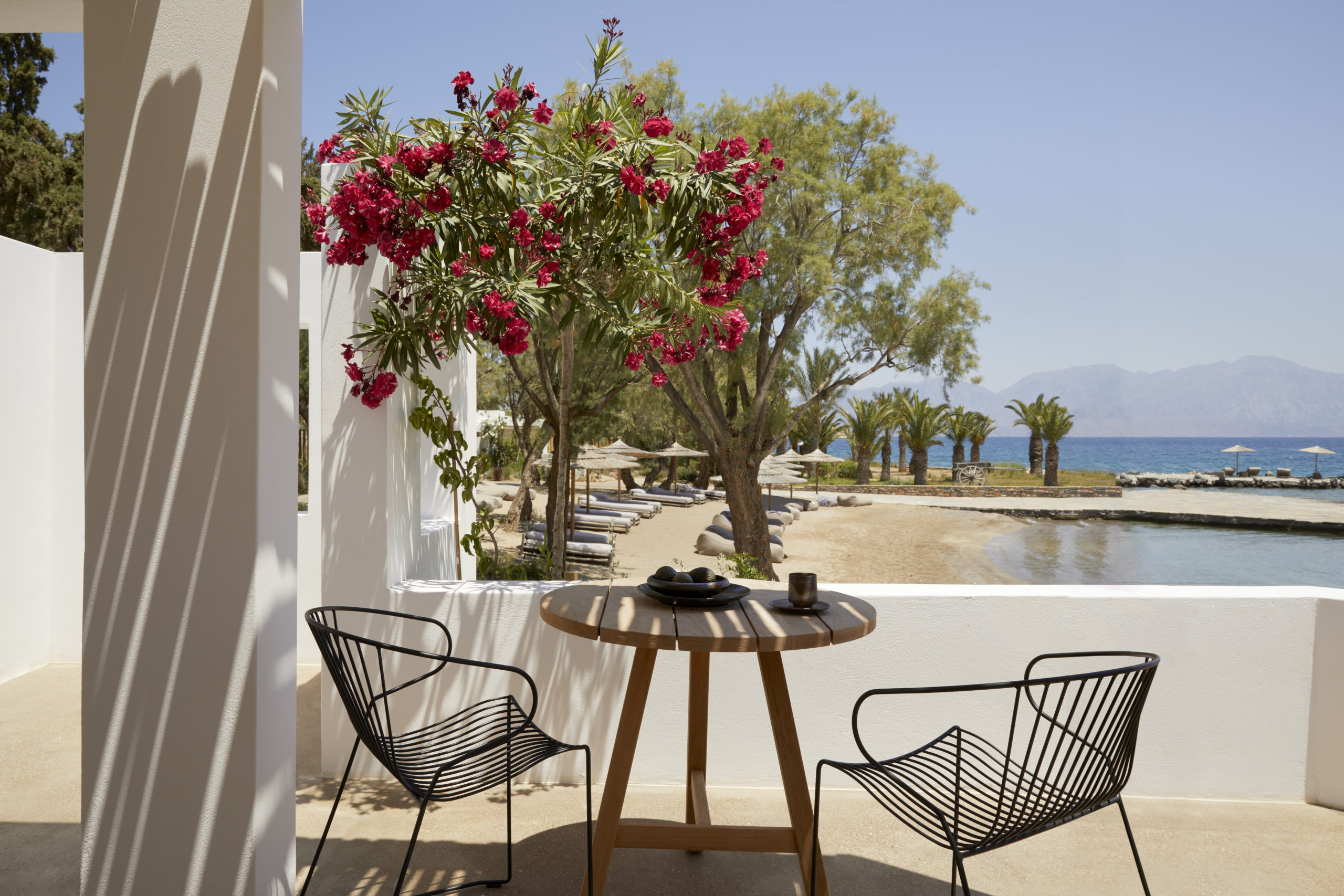 Bungalow Supérieur Front de mer à Minos Beach Art Hôtel adult only situé à côté de Aghios Nikolaos en Crète Grèce