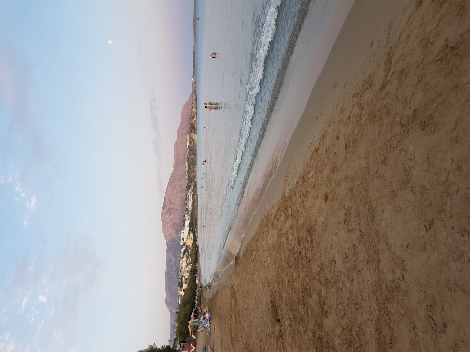 Plage de platygialos dans le sud est de l'ile de Crète en Grèce